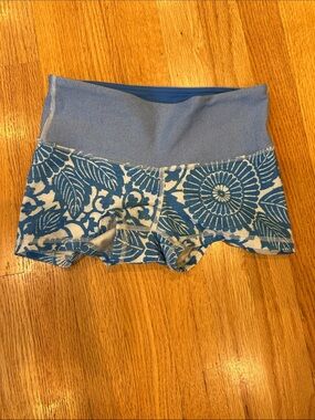 lululemon athletica Blue Floral High-Rise Bike Shorts